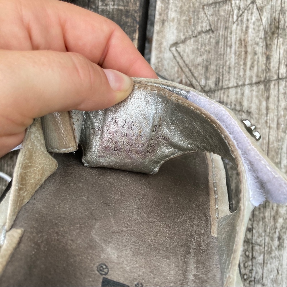 5/$20 Alegria thong cream/metallic platform sandals sz 7 - Picture 11 of 15